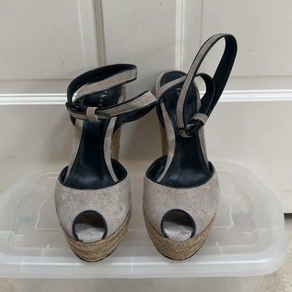 Theory peep toe espadrilles. 5” size 39​​​​​​​​​​​​​​​ - Picture 2 of 12